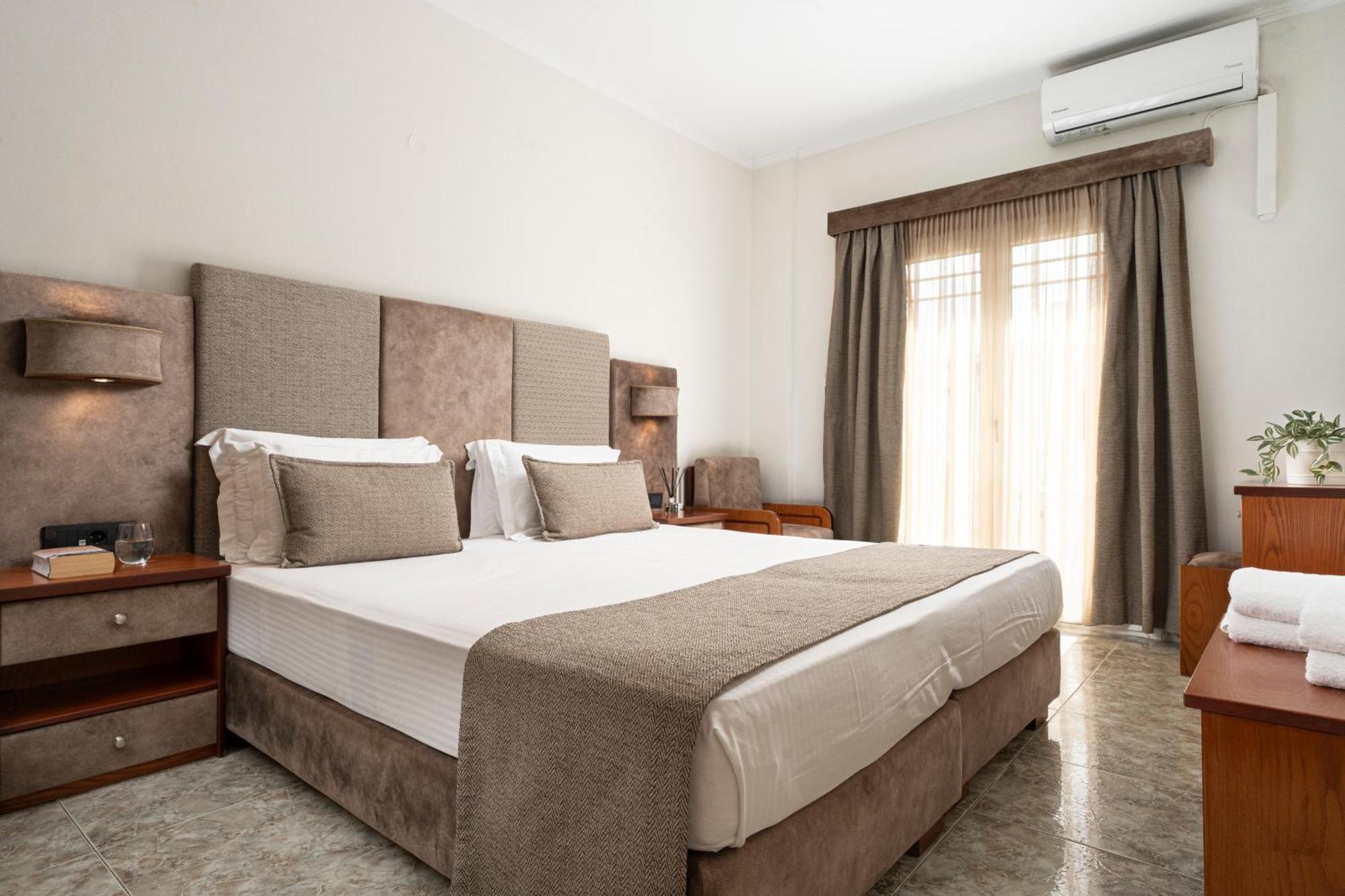 Hotel Dionysis Studios Adamantas  Exterior photo